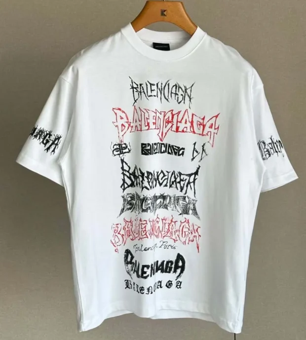 Balenciaga T-Shirt 250-138
