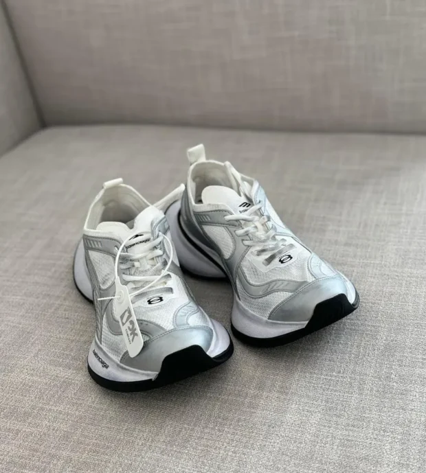 Balenciaga Sneakers 700-1