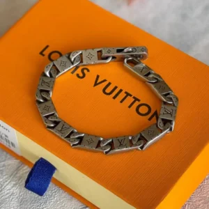 LV Men Bracelet-300-13