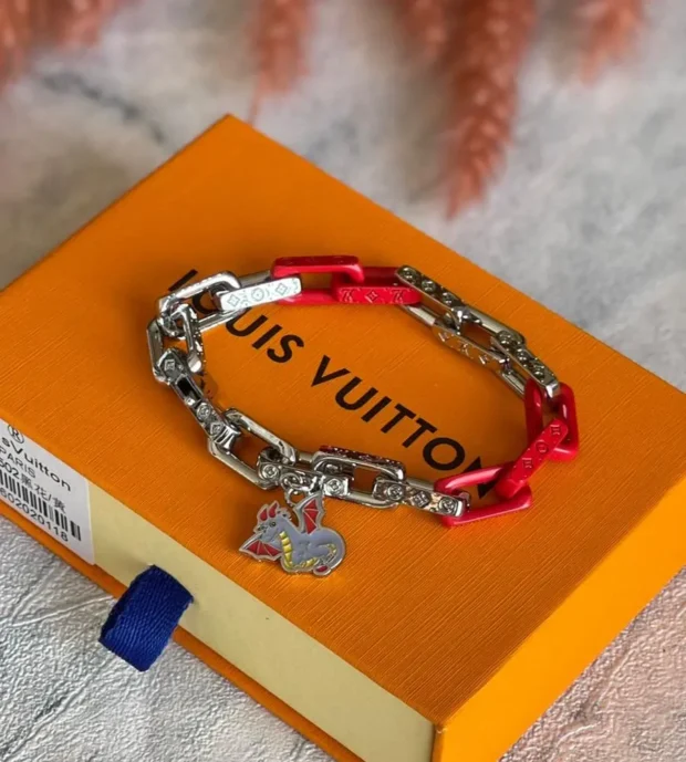 LV Men Bracelet-300-15