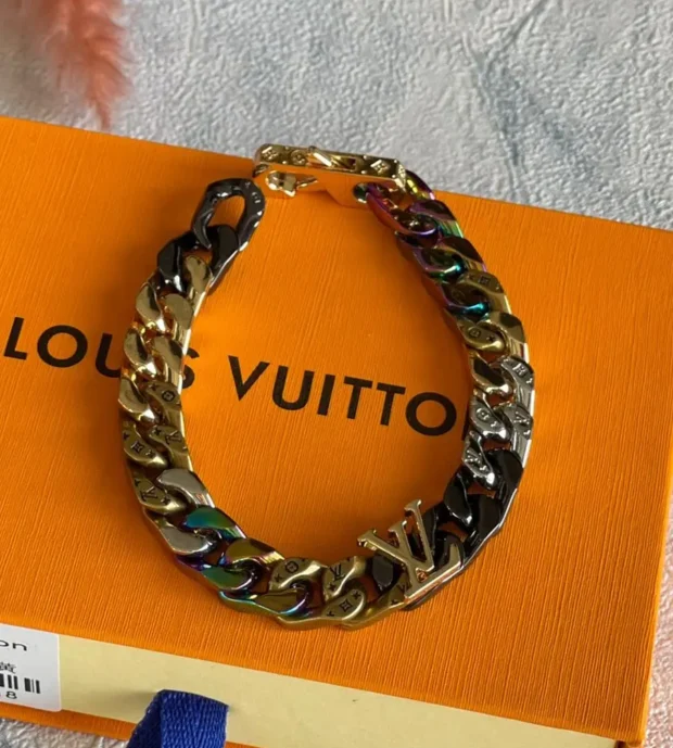 LV Men Bracelet-300-6