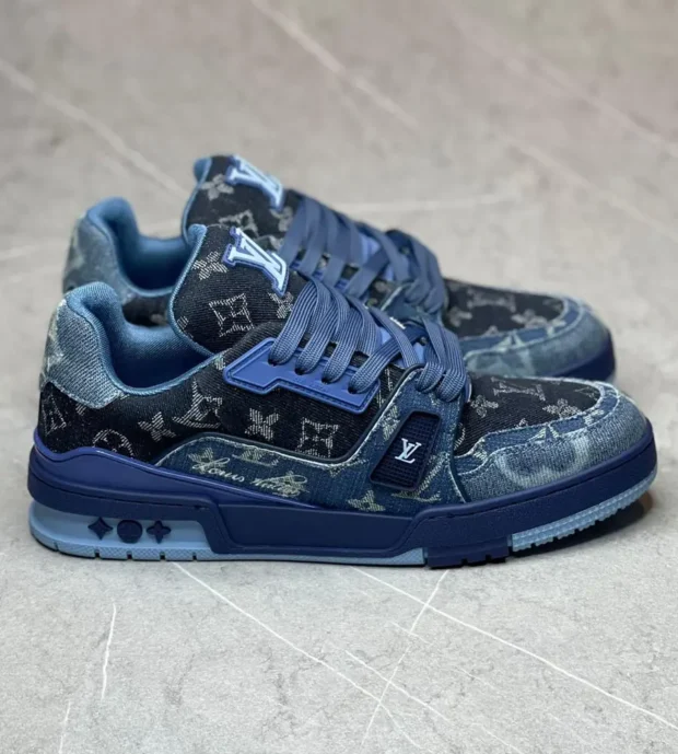 LV Sneakers 800-3