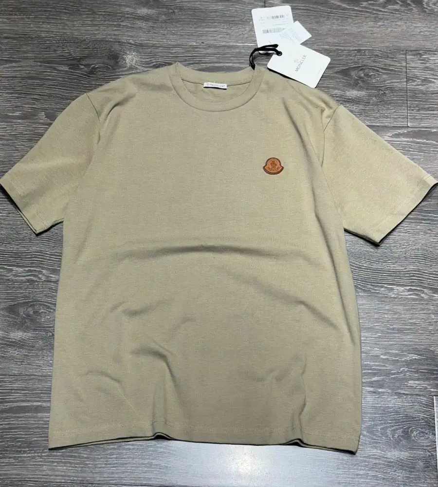 Moncler T-Shirt 250-56