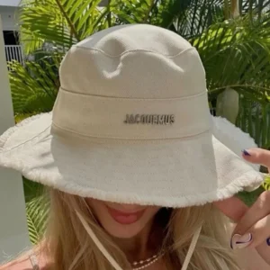 Jacquemus Unisex Bucket Hat 250-2