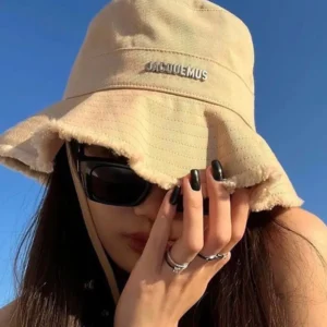Jacquemus Unisex Bucket Hat 250-3