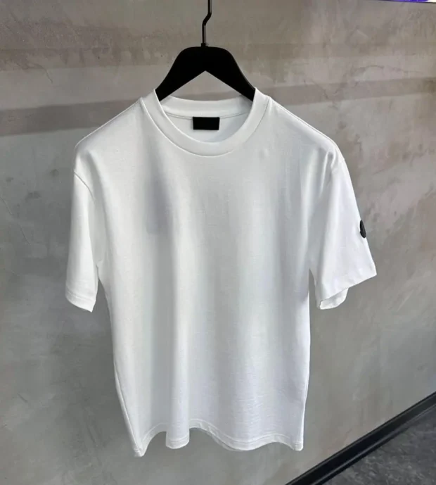 Moncler T-Shirt 250-61