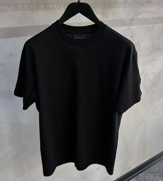 Moncler T-Shirt 250-63