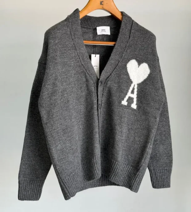 Ami Sweater 400-2