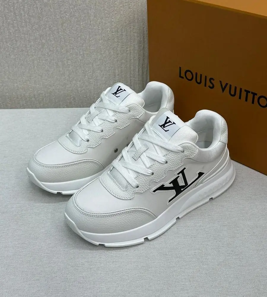 LV Sneakers 650-29