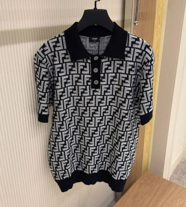 Fendi T Shirt-320-8