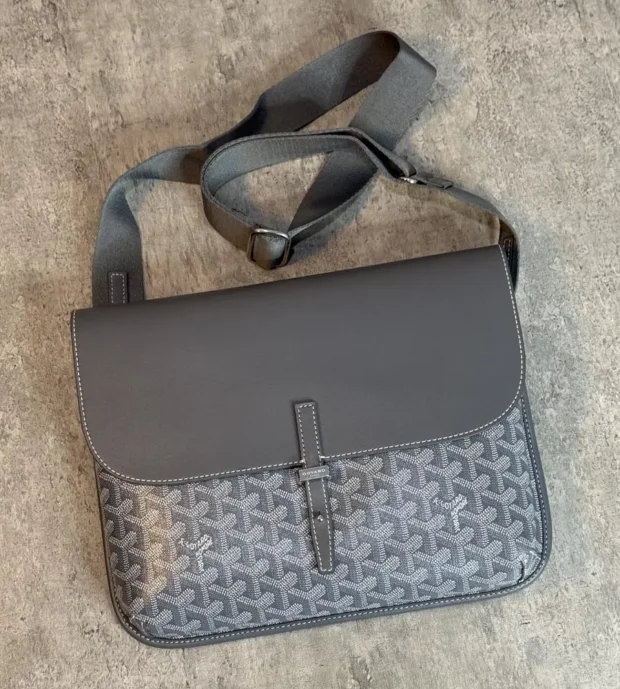 Goyard Coursier Messenger Bag 1050-10