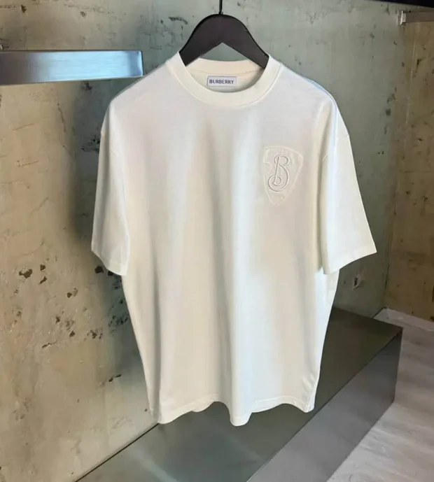 Burberry Men's T-Shirt 300-2