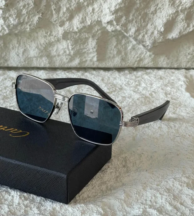 Cartier Glasses 370-9
