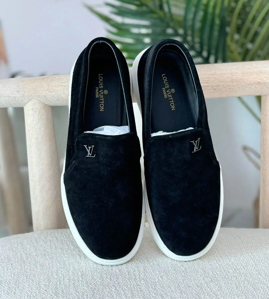 LV Loafers 500-3