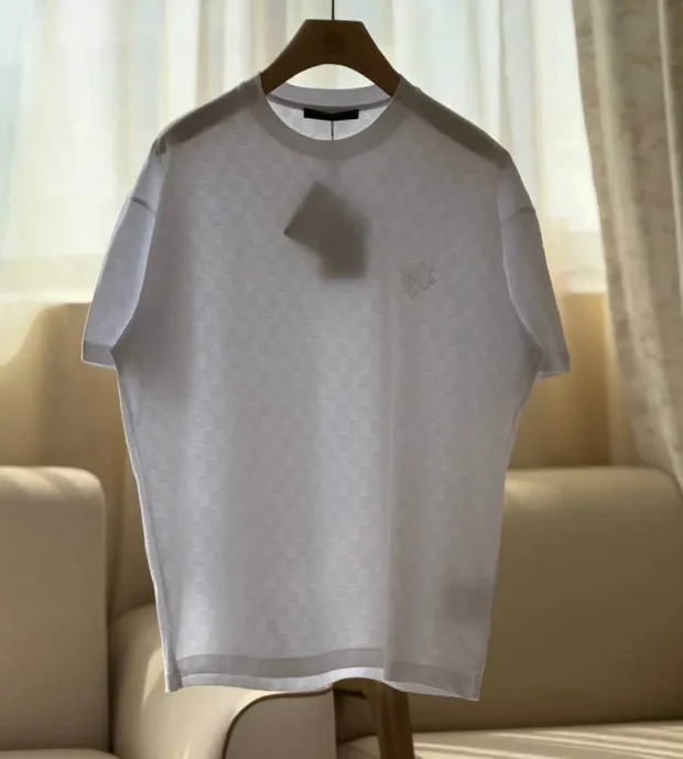 LV T Shirt 320-4