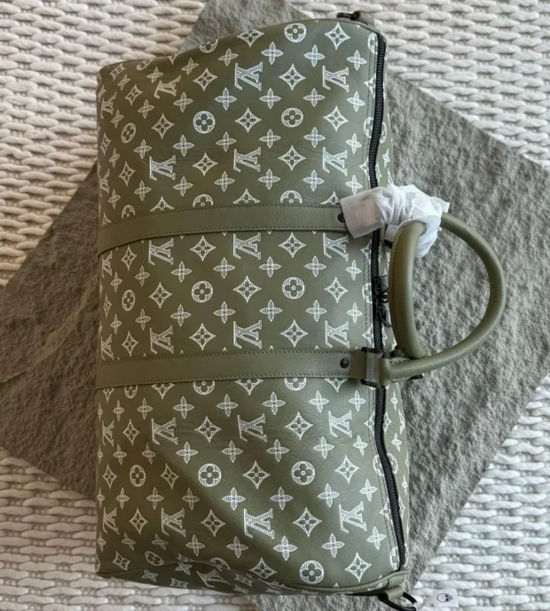 LV Travel Bag 1800-5