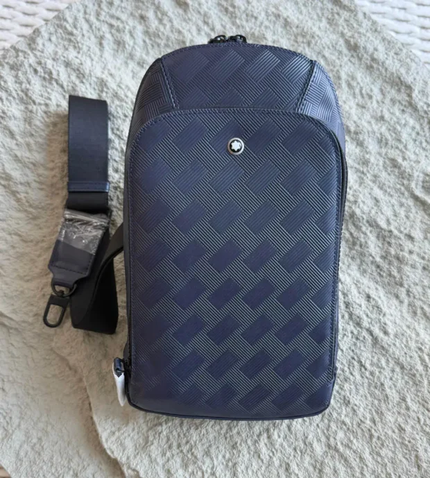 Montblanc Cross Body Bag 900-2