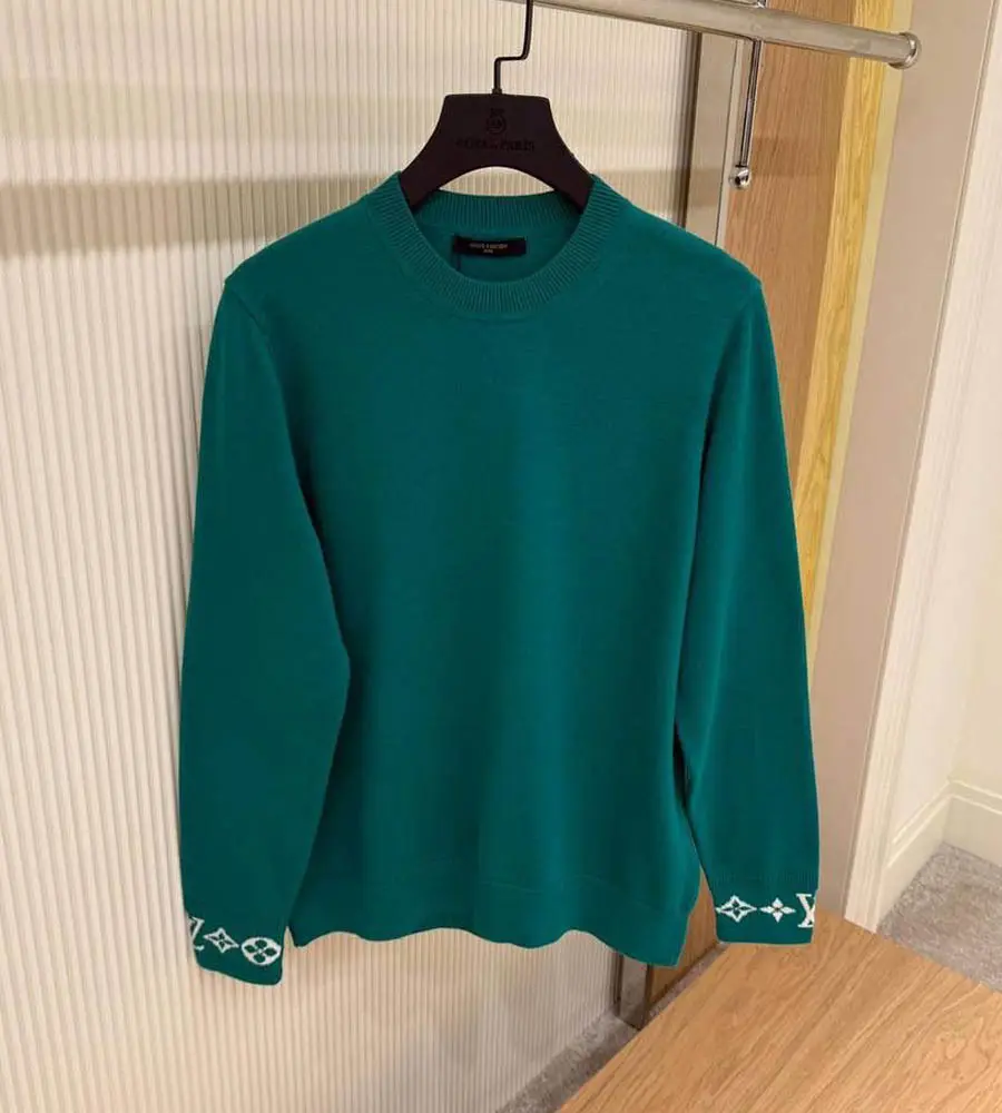 LV Sweater Cardigan 350-2