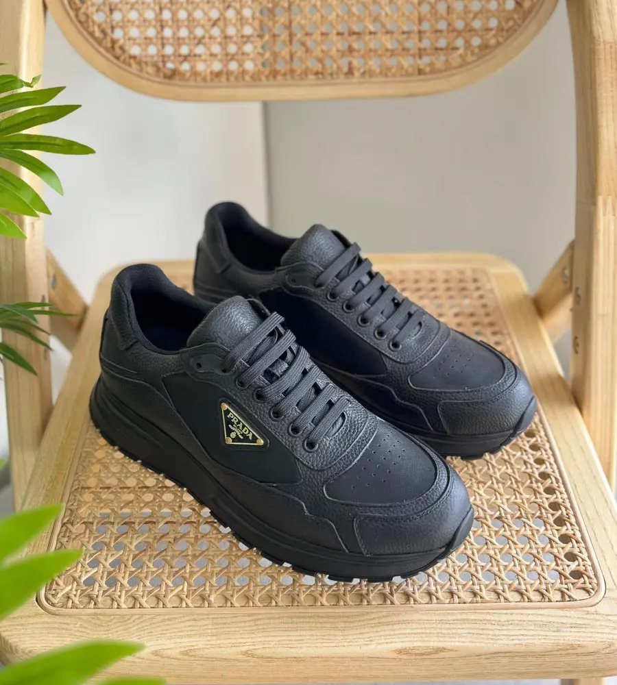 Prada Sneakers 480-1